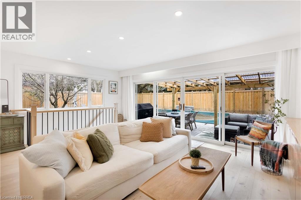 17 BRAEMAR Place, Hamilton, Ontario, L9C1C9 — Photo 17