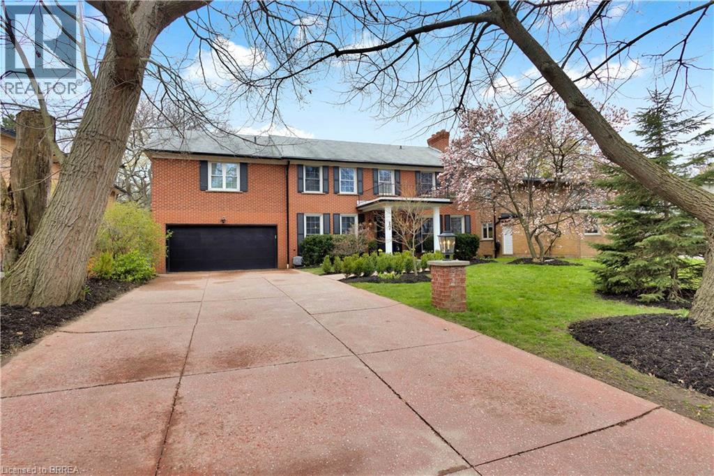 17 BRAEMAR Place, Hamilton, Ontario, L9C1C9 — Photo 2