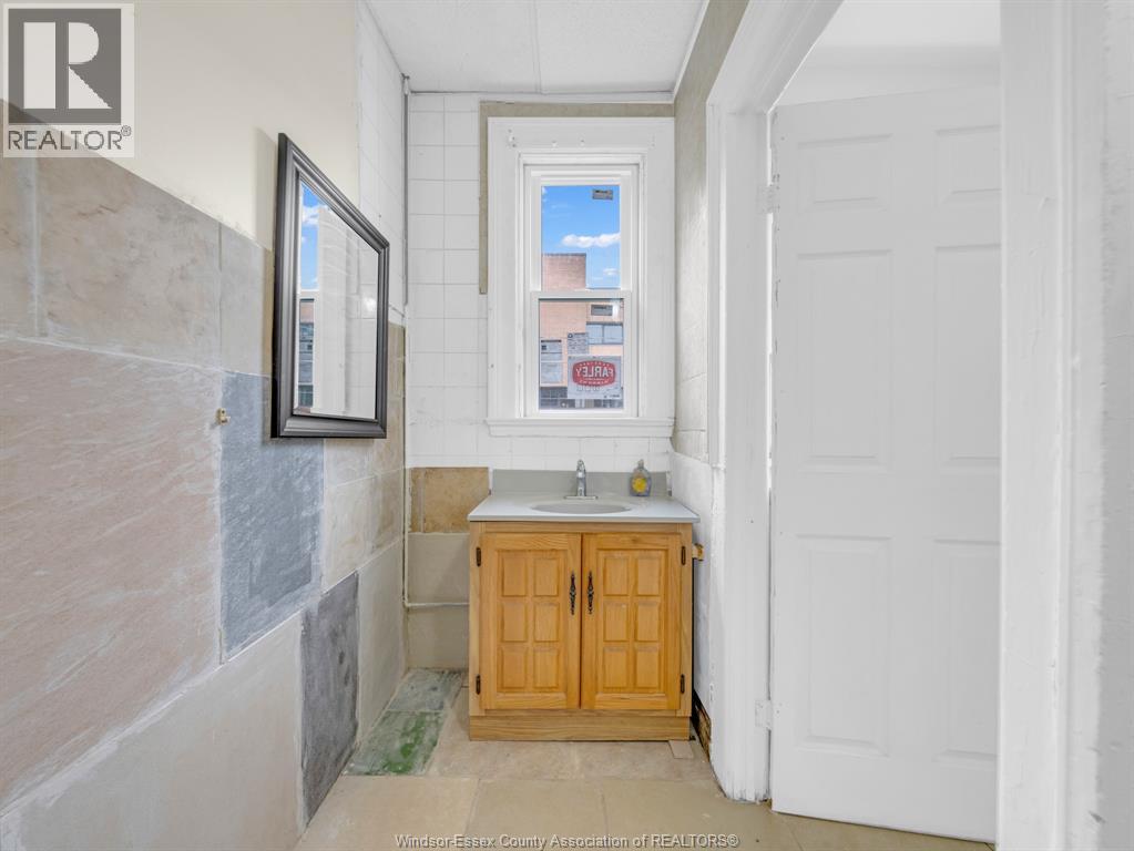 426 BRUCE AVENUE, Windsor, Ontario, N9A4W7 — Photo 16