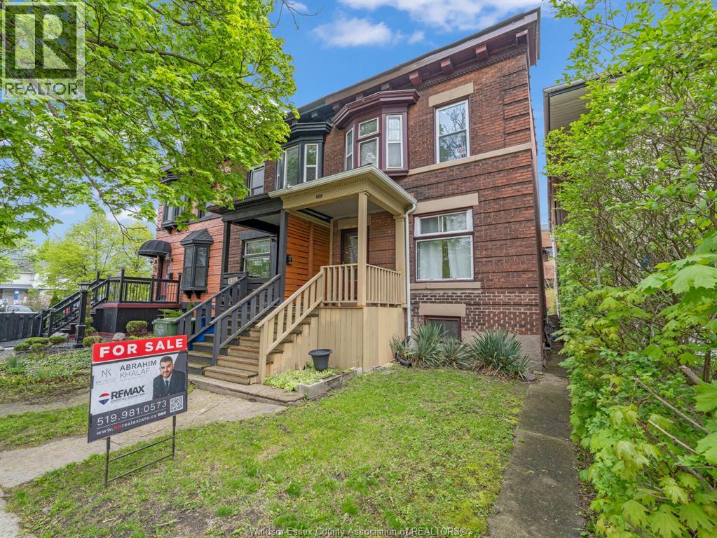 426 BRUCE AVENUE, Windsor, Ontario, N9A4W7 — Photo 2
