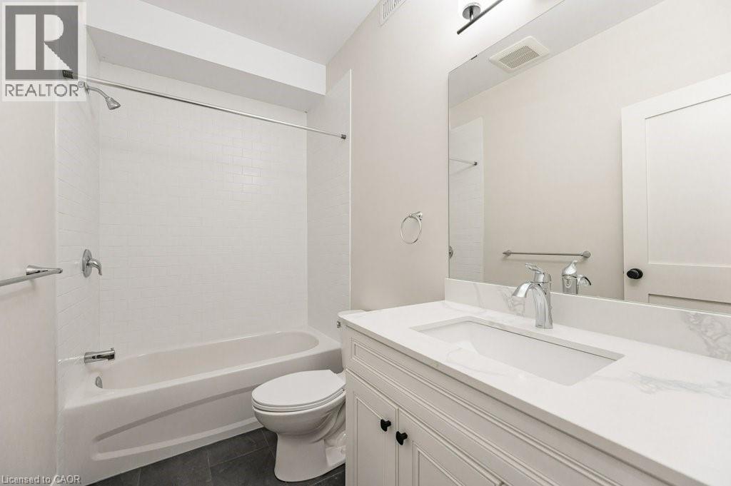 153 WENTWORTH Avenue Unit# A, Kitchener, Ontario, N2M3S3 — Photo 14
