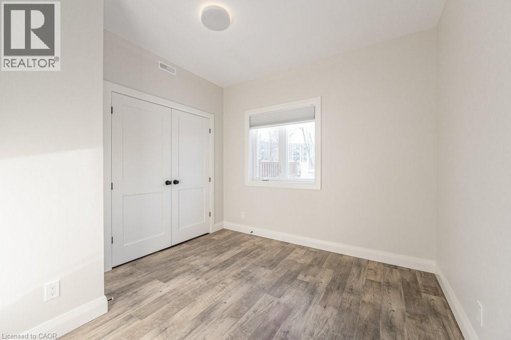 153 WENTWORTH Avenue Unit# A, Kitchener, Ontario, N2M3S3 — Photo 18