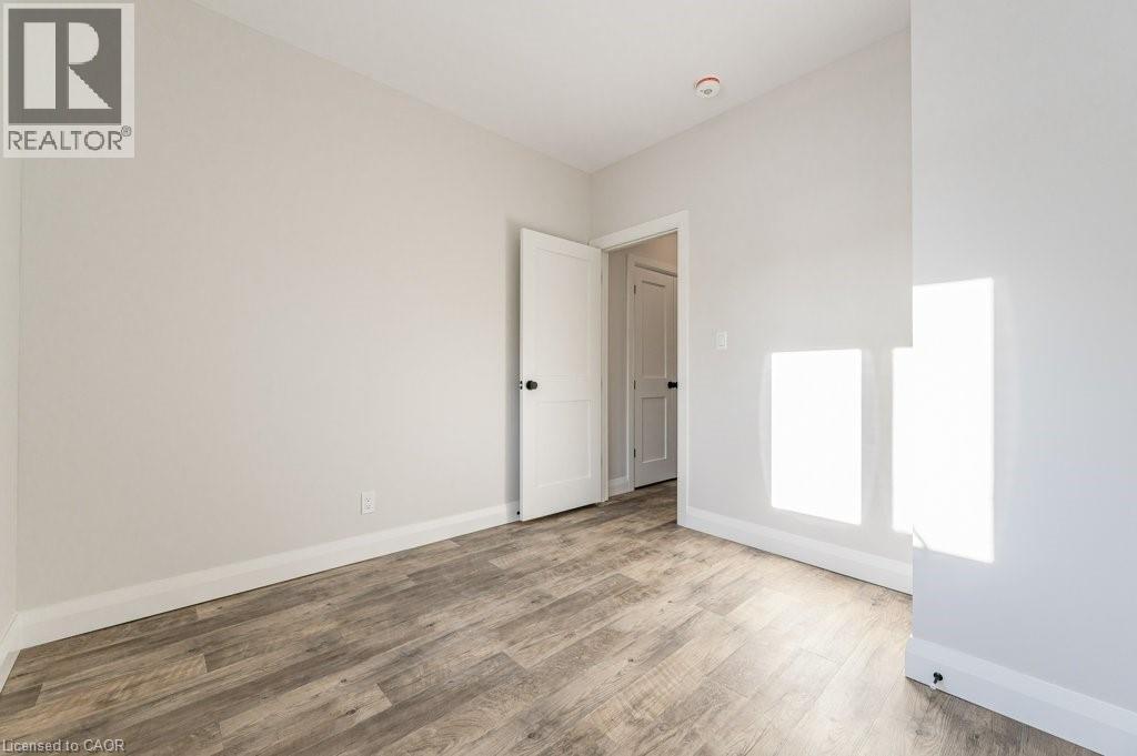 153 WENTWORTH Avenue Unit# A, Kitchener, Ontario, N2M3S3 — Photo 20