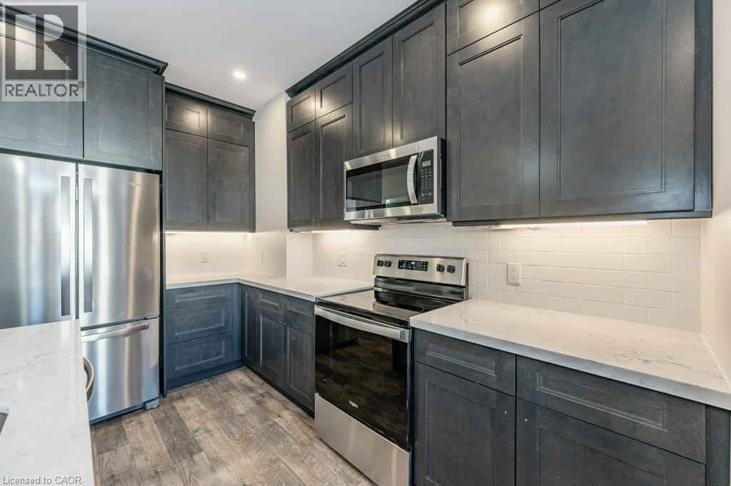 153 WENTWORTH Avenue Unit# A, Kitchener, Ontario, N2M3S3 — Photo 5