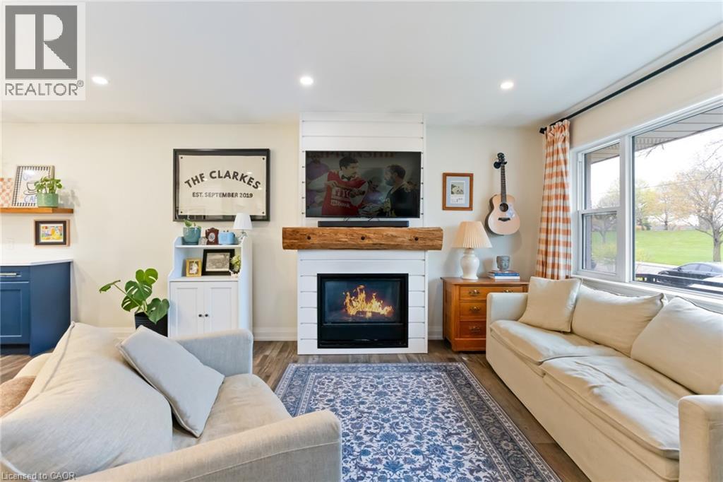 3 FAY Avenue, Hamilton, Ontario, L8T4B9 — Photo 5