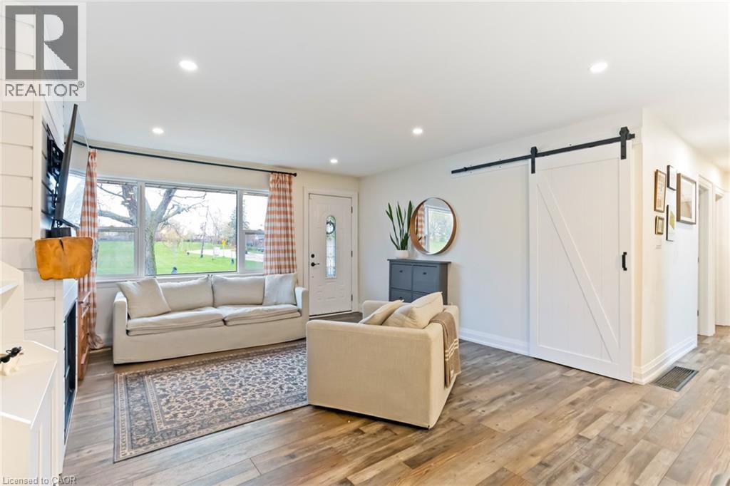 3 FAY Avenue, Hamilton, Ontario, L8T4B9 — Photo 8