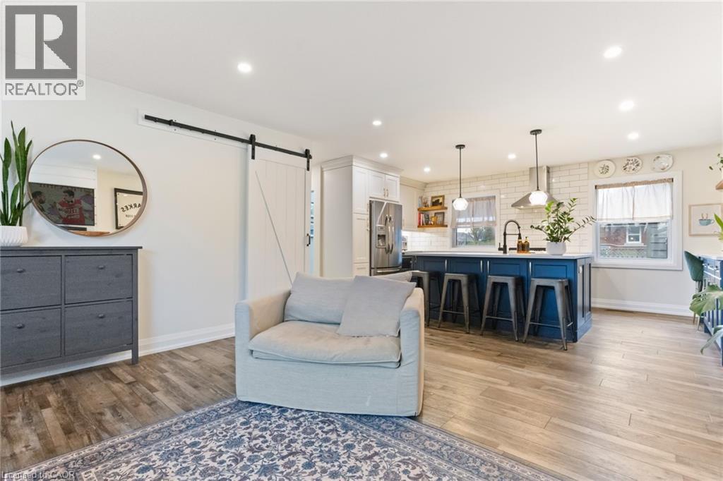 3 FAY Avenue, Hamilton, Ontario, L8T4B9 — Photo 9