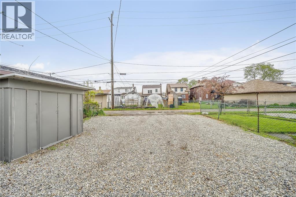 1046 ELSMERE, Windsor, Ontario, N9A2B2 — Photo 38