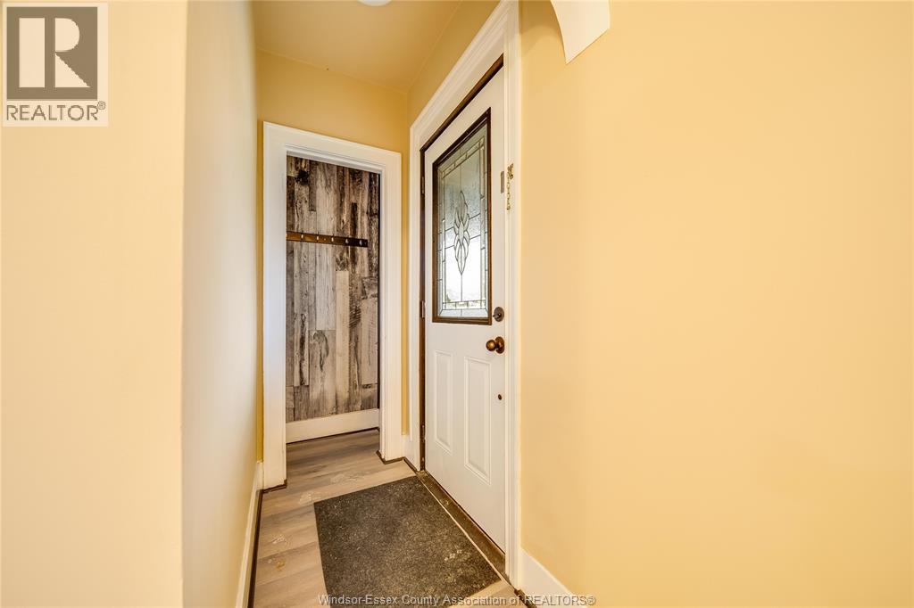 1046 ELSMERE, Windsor, Ontario, N9A2B2 — Photo 4