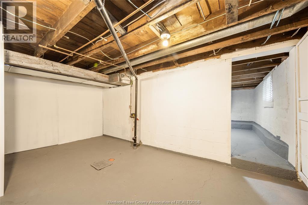 1046 ELSMERE, Windsor, Ontario, N9A2B2 — Photo 41
