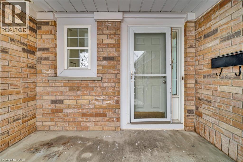 540 MARINER Drive, Waterloo, Ontario, N2K3Y8 — Photo 3