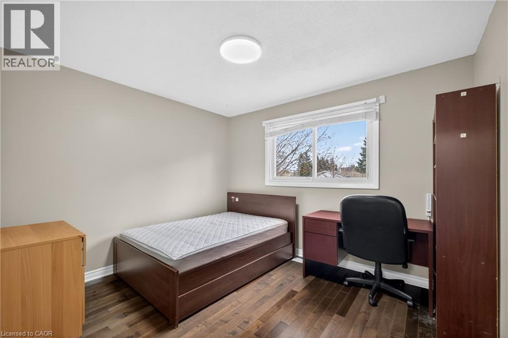 9 SANDERSON Drive, Guelph, Ontario, N1H6T7 — Photo 19