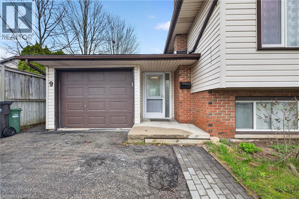 9 SANDERSON Drive, Guelph, Ontario, N1H6T7 — Photo 4