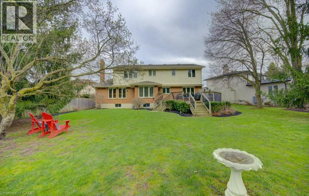 333 CALVINGTON Place, Waterloo, Ontario, N2T1R1 — Photo 2