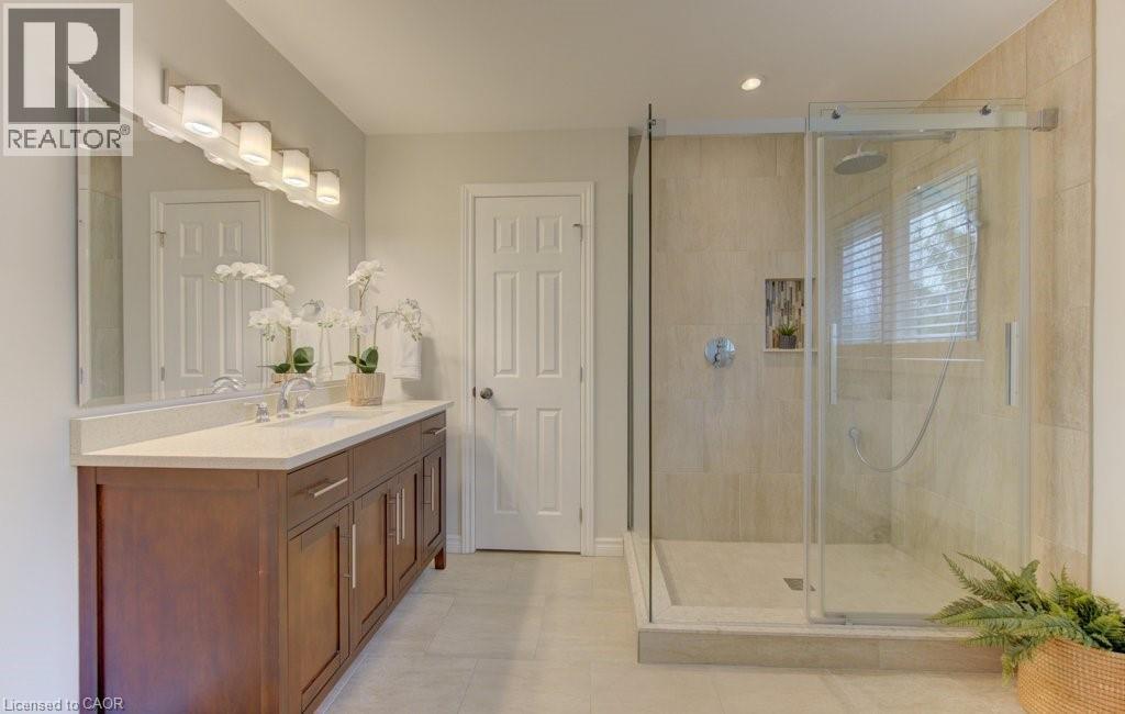 333 CALVINGTON Place, Waterloo, Ontario, N2T1R1 — Photo 31