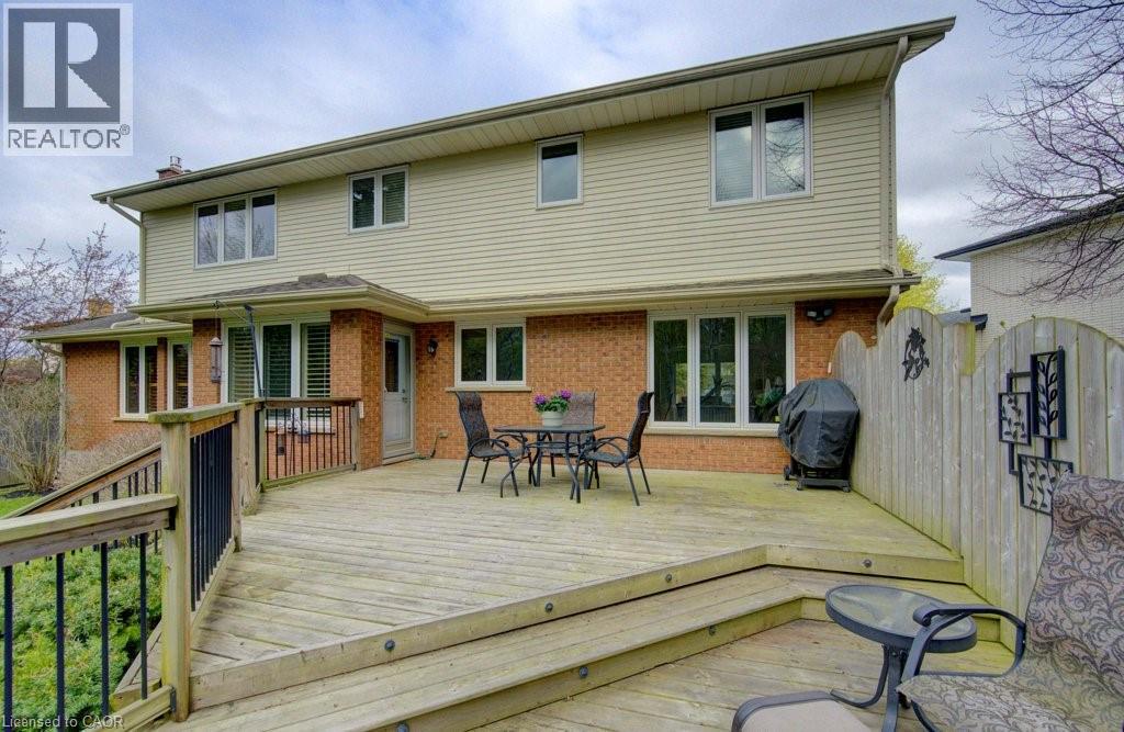 333 CALVINGTON Place, Waterloo, Ontario, N2T1R1 — Photo 5