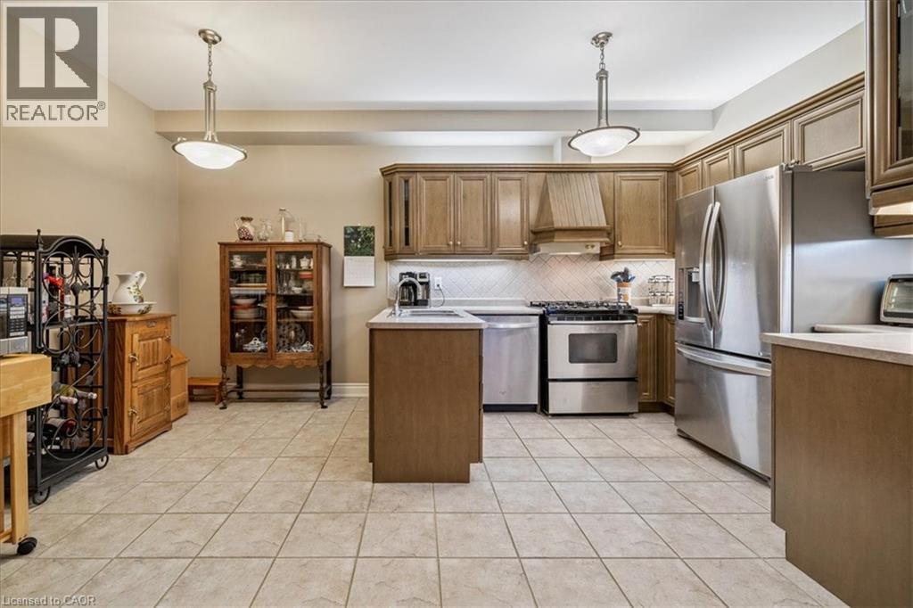 1019 NORTH SHORE Boulevard E Unit# 8, Burlington, Ontario, L7T1X8 — Photo 11