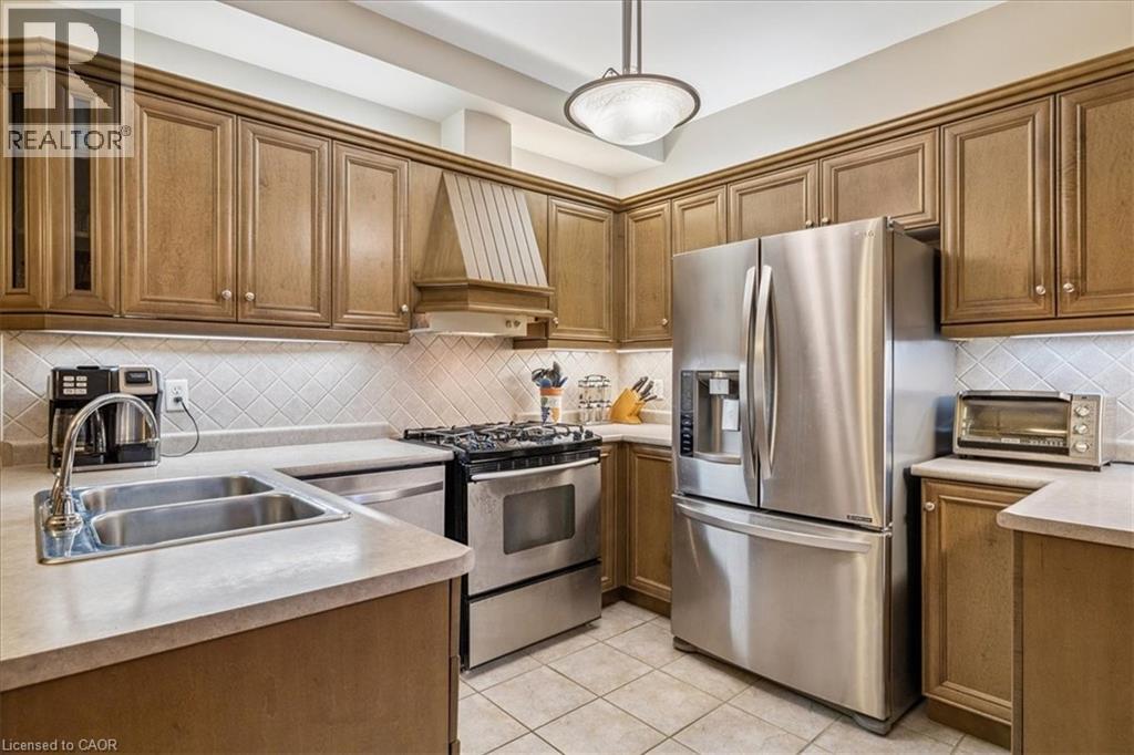 1019 NORTH SHORE Boulevard E Unit# 8, Burlington, Ontario, L7T1X8 — Photo 14