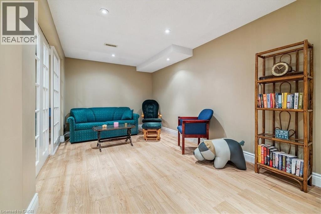 1019 NORTH SHORE Boulevard E Unit# 8, Burlington, Ontario, L7T1X8 — Photo 37