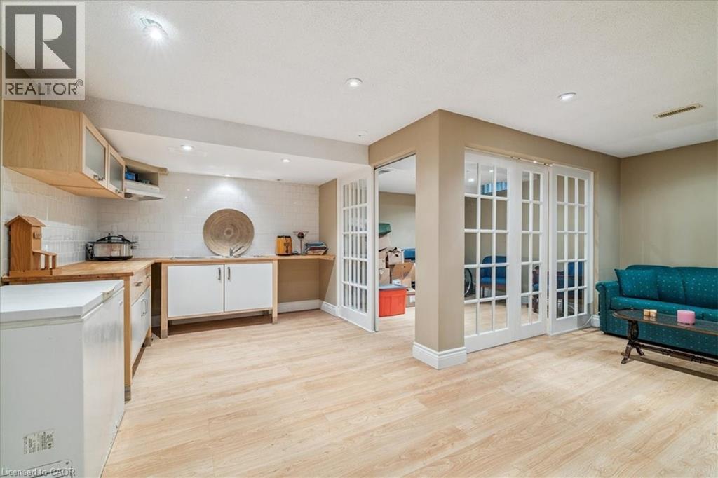 1019 NORTH SHORE Boulevard E Unit# 8, Burlington, Ontario, L7T1X8 — Photo 38