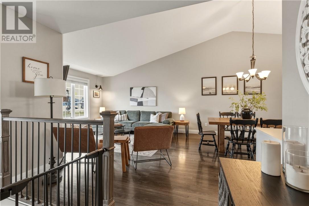 4287 Larocque, Val Therese, Ontario, P3P1A3 — Photo 2