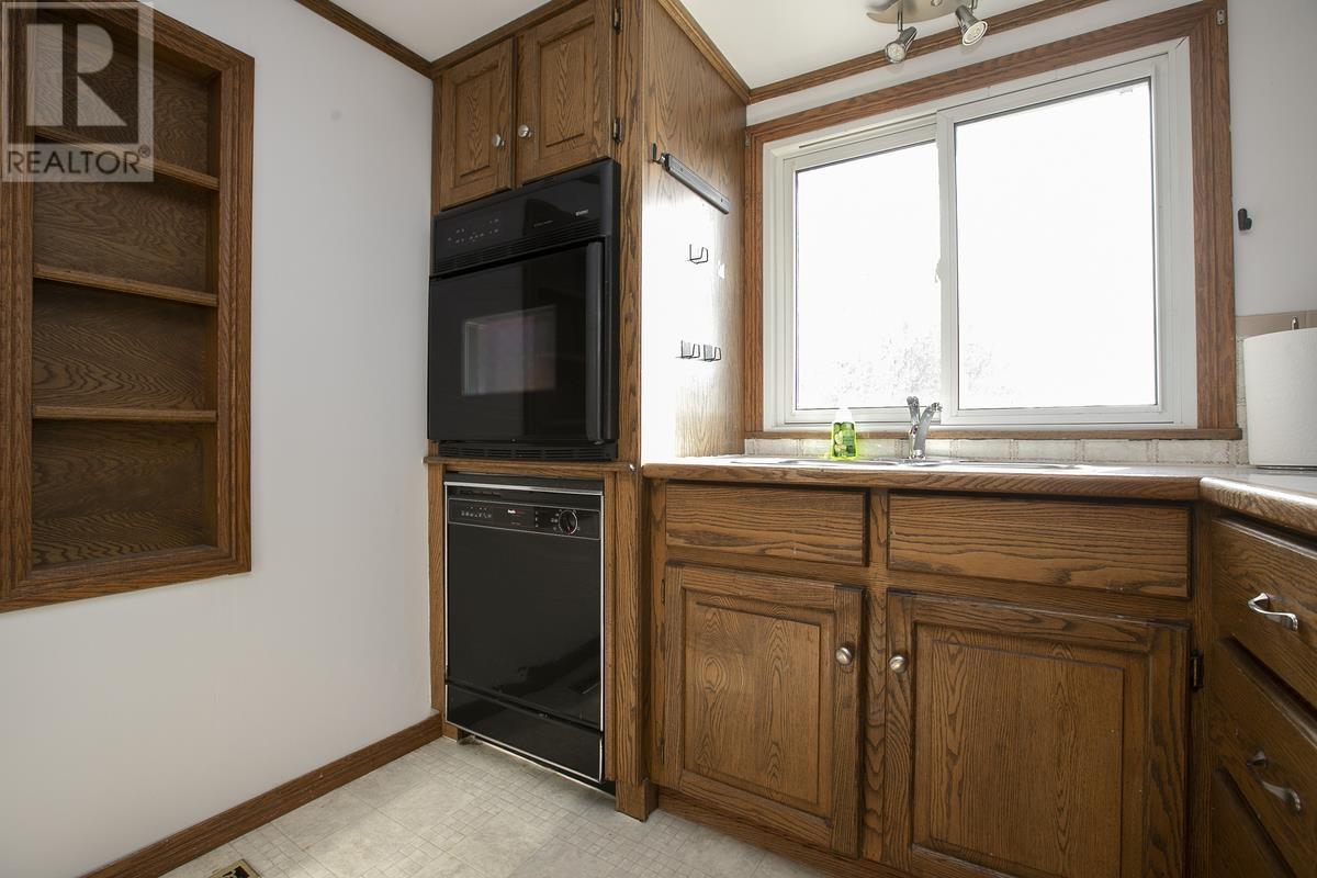 548 Lake ST, Sault Ste. Marie, Ontario, P6B3L2 — Photo 21