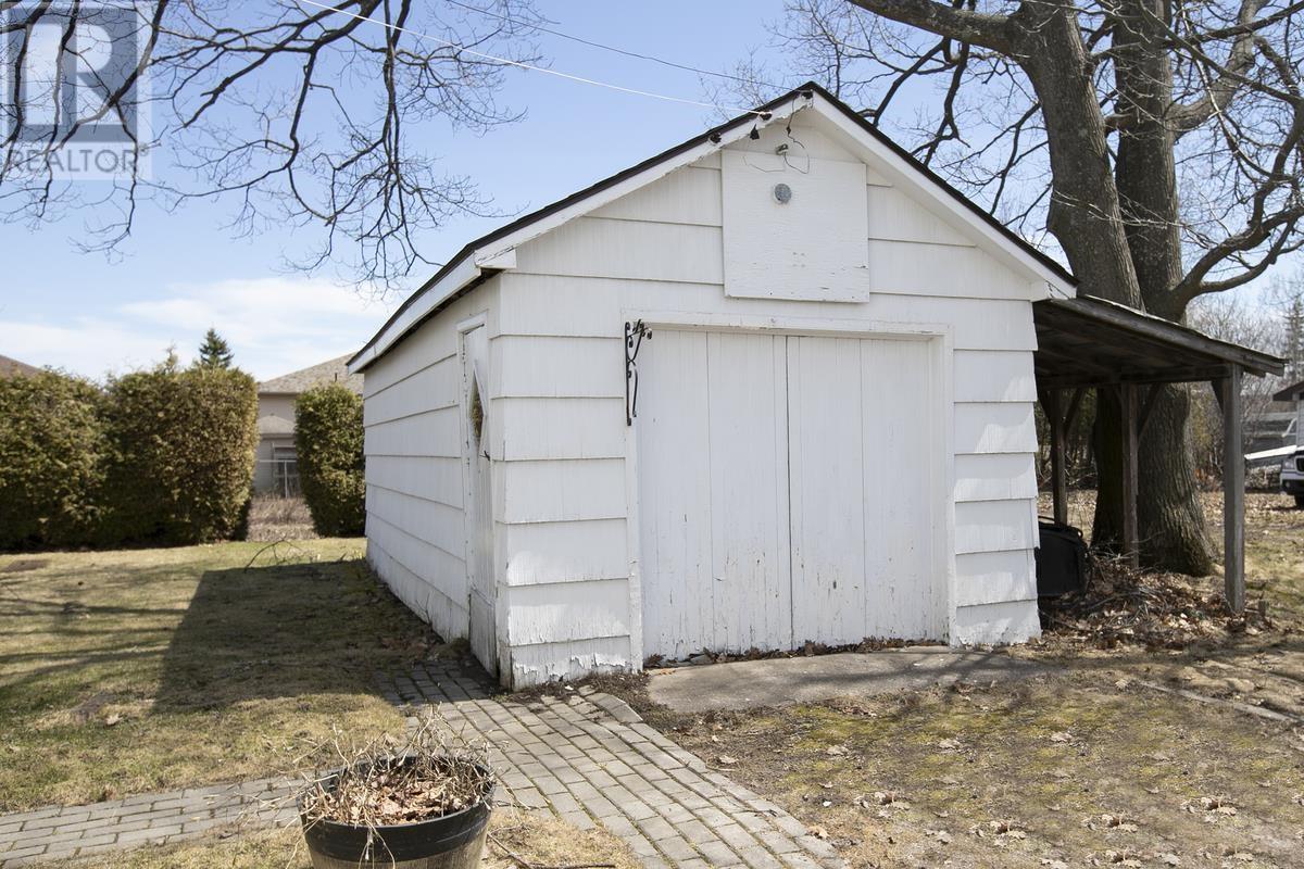 548 Lake ST, Sault Ste. Marie, Ontario, P6B3L2 — Photo 3