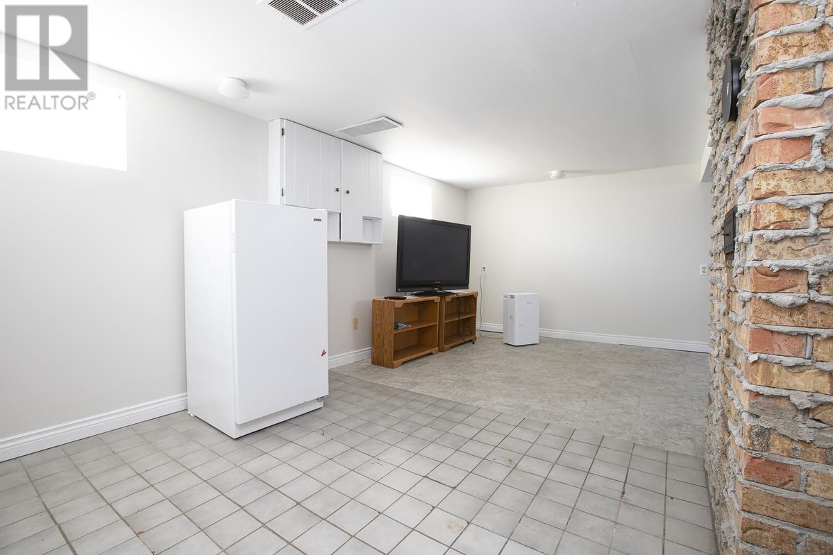 548 Lake ST, Sault Ste. Marie, Ontario, P6B3L2 — Photo 41