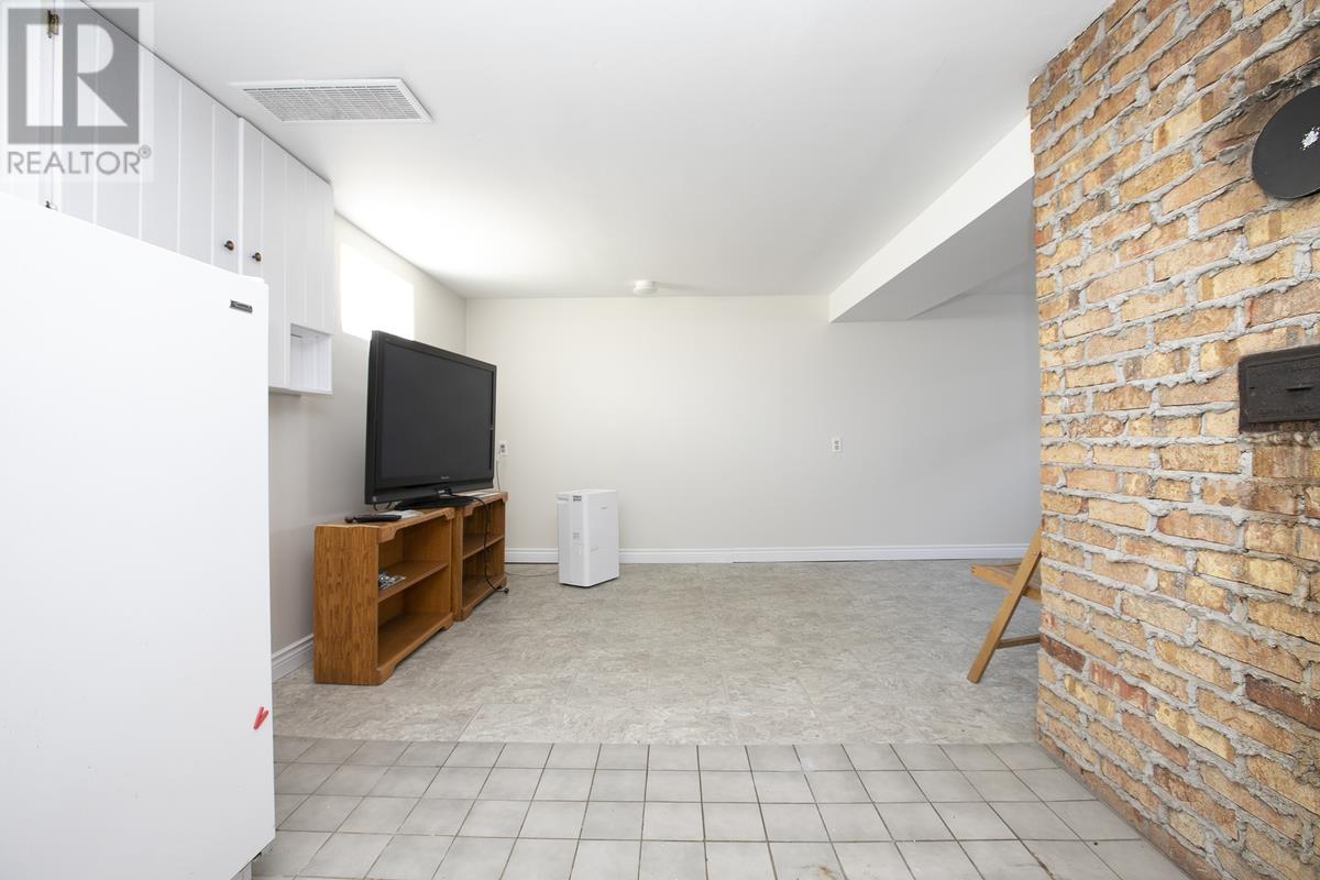 548 Lake ST, Sault Ste. Marie, Ontario, P6B3L2 — Photo 42