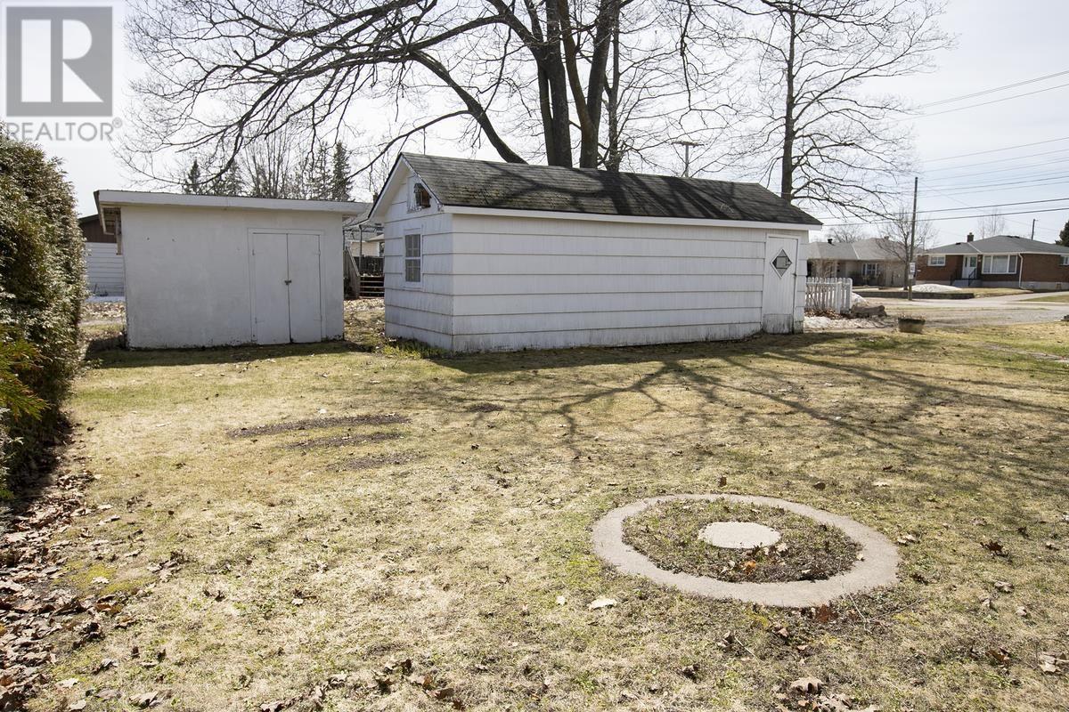 548 Lake ST, Sault Ste. Marie, Ontario, P6B3L2 — Photo 7