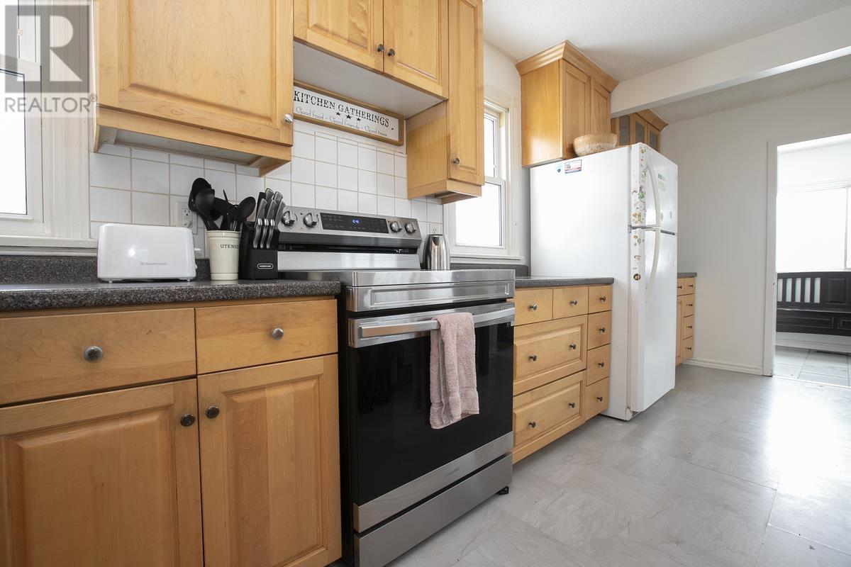 27 Weldon AVE, Sault Ste. Marie, Ontario, P6B3C4 — Photo 13