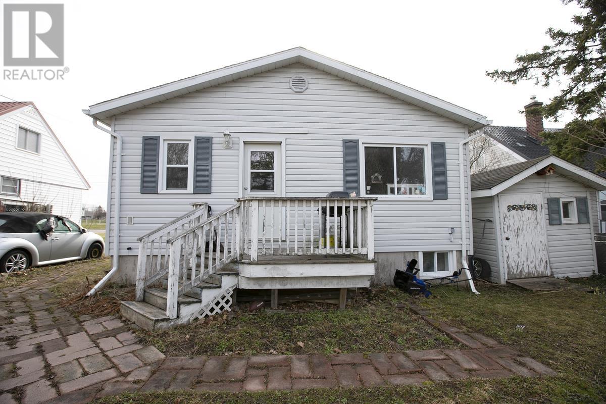 27 Weldon AVE, Sault Ste. Marie, Ontario, P6B3C4 — Photo 7