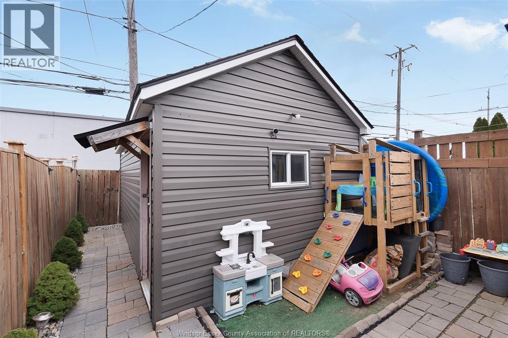 1282 MONMOUTH, Windsor, Ontario, N8Y3M1 — Photo 6