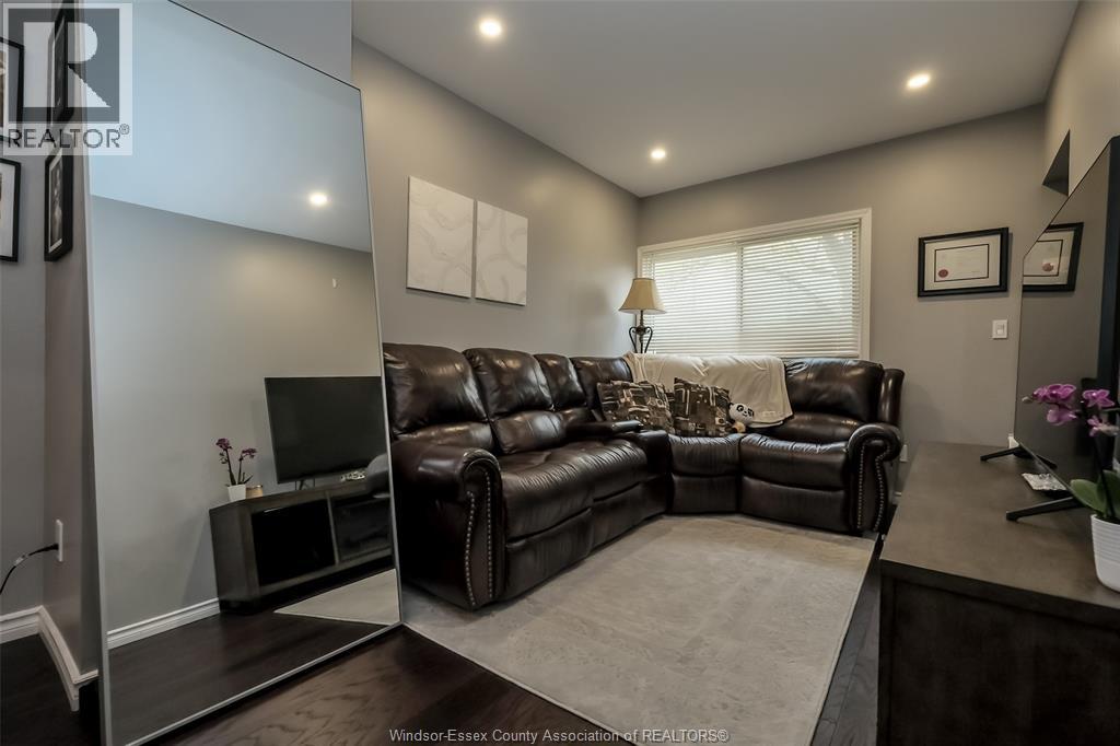 2275 HIGHLAND AVENUE, Windsor, Ontario, N8X3S3 — Photo 5
