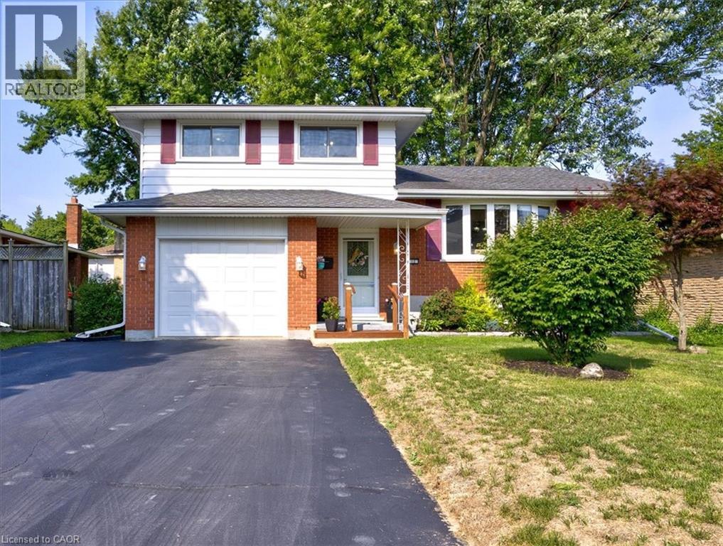 12 MILLER Crescent, Simcoe, Ontario, N3Y4R1 — Photo 2