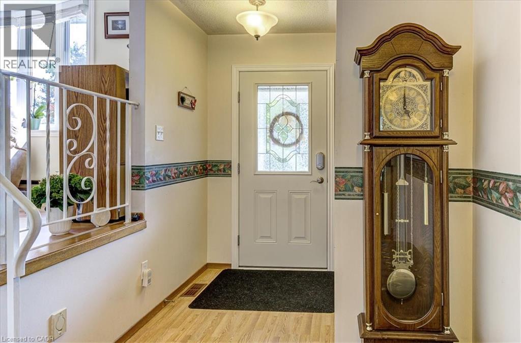 12 MILLER Crescent, Simcoe, Ontario, N3Y4R1 — Photo 5