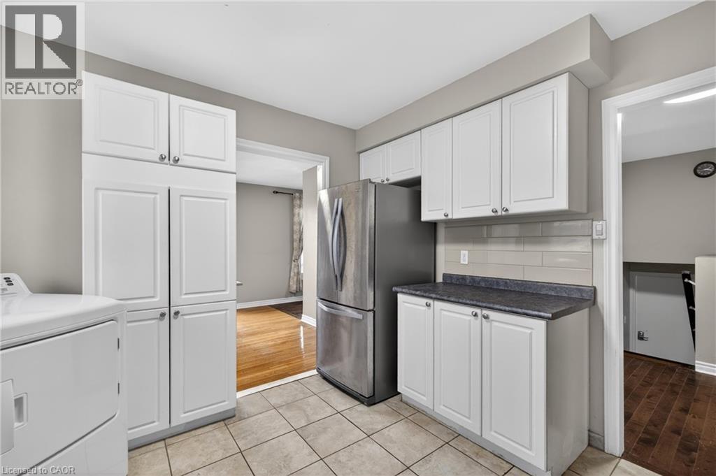 9 SANDERSON Drive, Guelph, Ontario, N1H6T7 — Photo 16