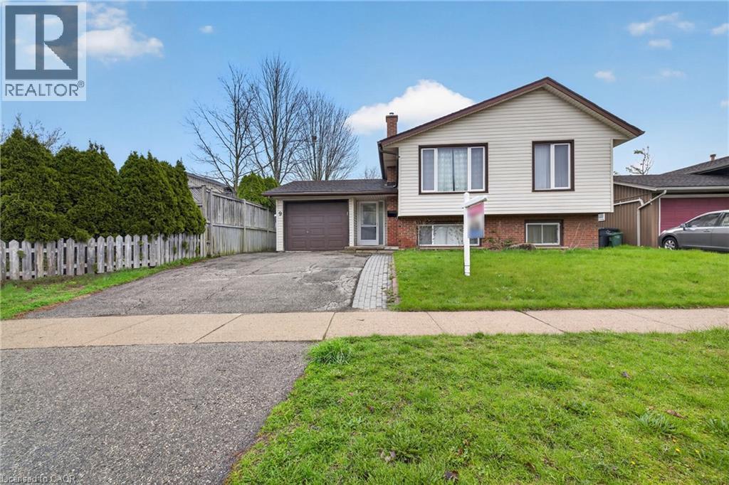 9 SANDERSON Drive, Guelph, Ontario, N1H6T7 — Photo 2
