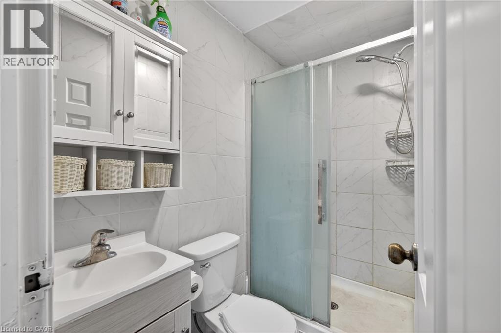 9 SANDERSON Drive, Guelph, Ontario, N1H6T7 — Photo 23