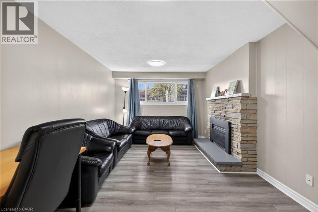 9 SANDERSON Drive, Guelph, Ontario, N1H6T7 — Photo 25