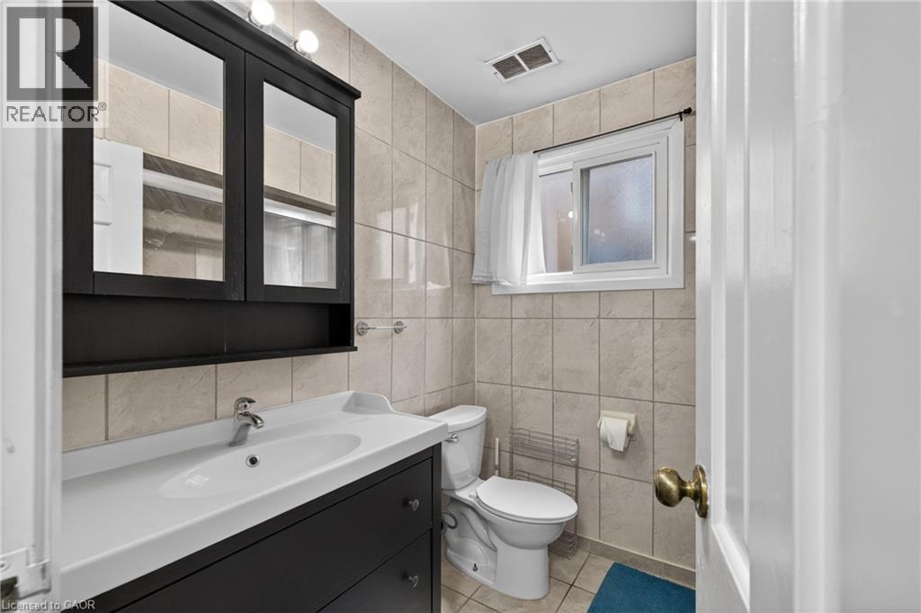 9 SANDERSON Drive, Guelph, Ontario, N1H6T7 — Photo 28