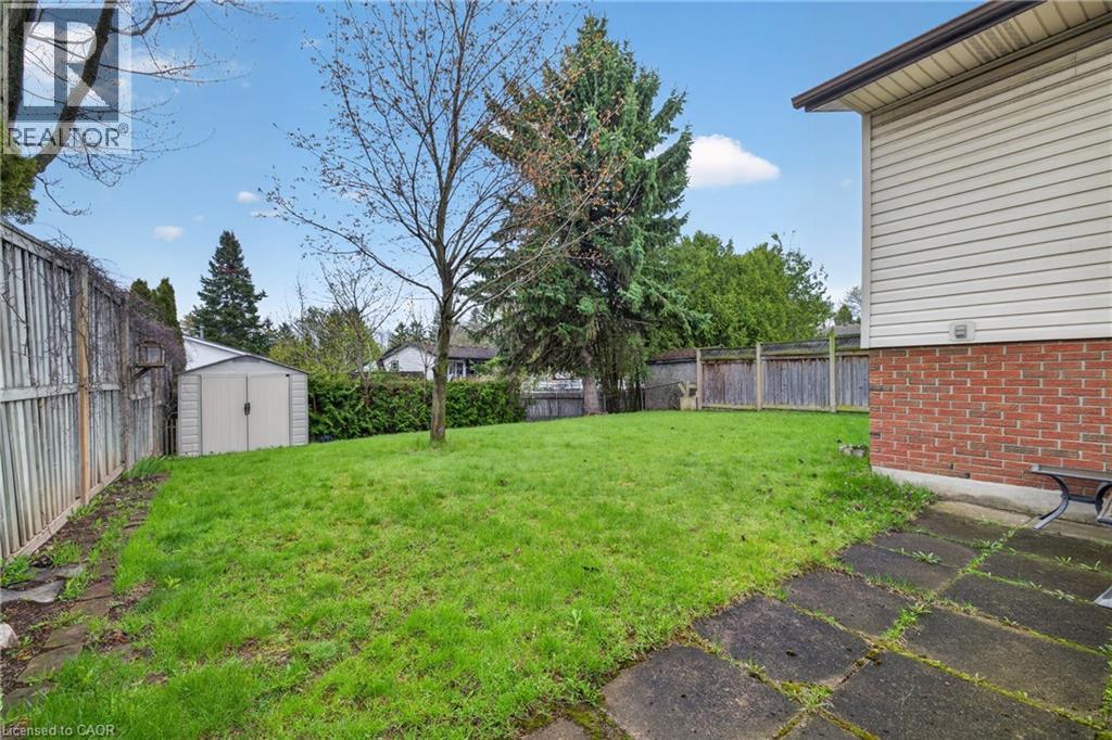 9 SANDERSON Drive, Guelph, Ontario, N1H6T7 — Photo 41