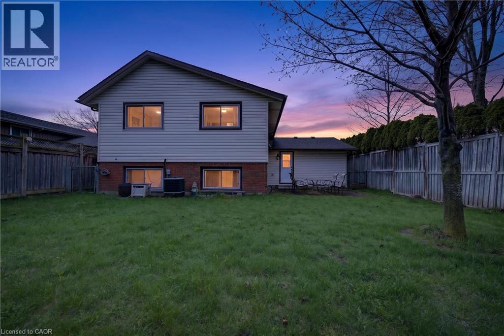 9 SANDERSON Drive, Guelph, Ontario, N1H6T7 — Photo 43