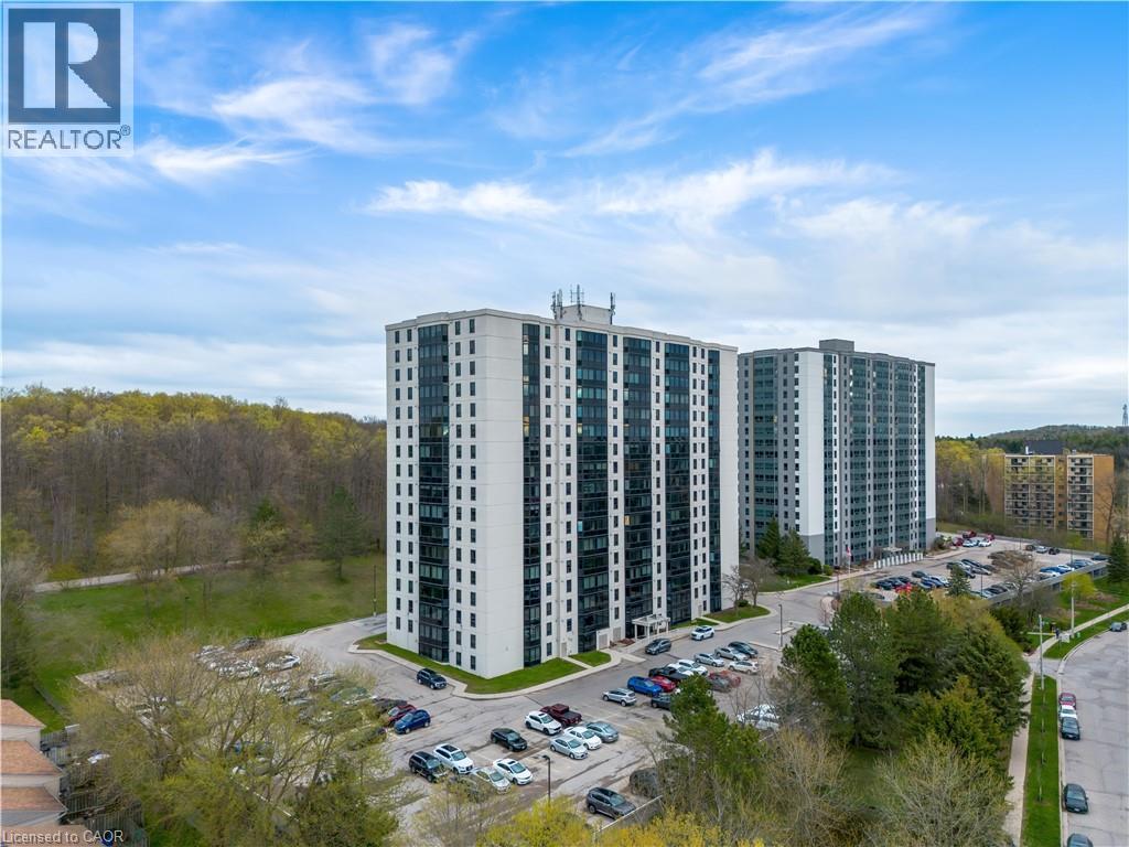 35 GREEN VALLEY Drive Unit# 502, Kitchener, Ontario, N2P2A5 — Photo 2