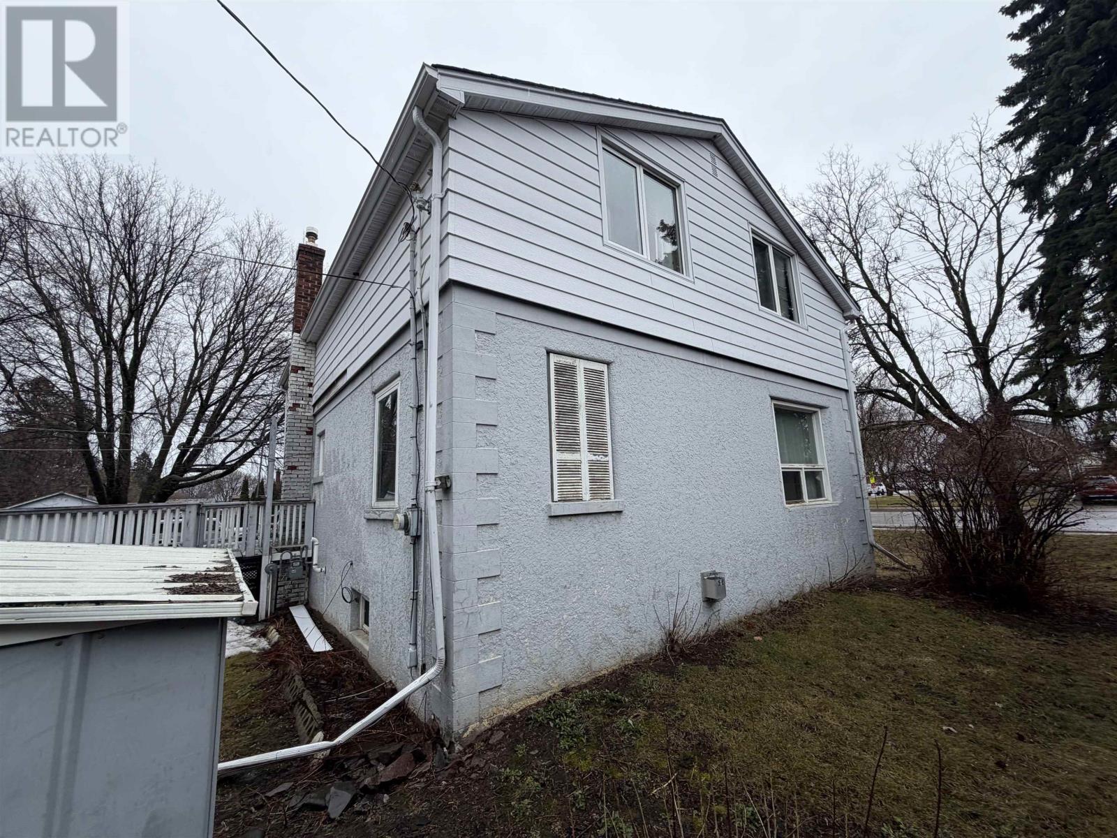 2101 Walsh ST E, Thunder Bay, Ontario, P7E4W3 — Photo 2