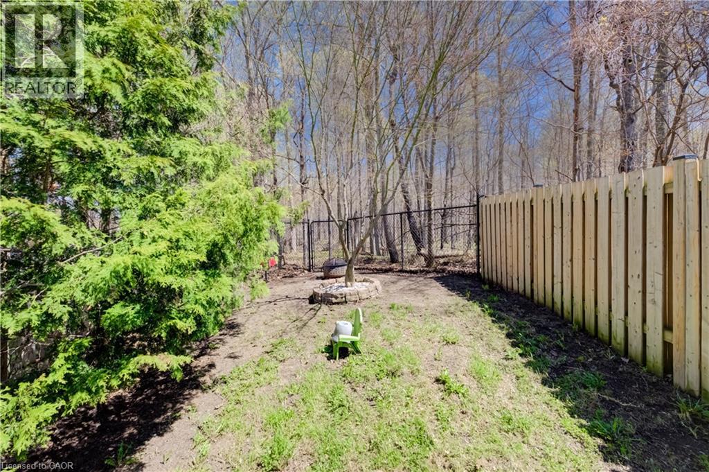 110 ACTIVA Avenue Unit# E34, Kitchener, Ontario, N2E3T3 — Photo 2