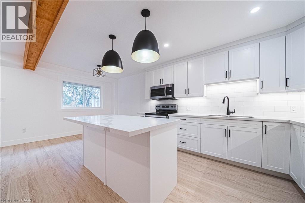445 WOODVIEW Road Unit# 4, Burlington, Ontario, L7N2Z9 — Photo 4