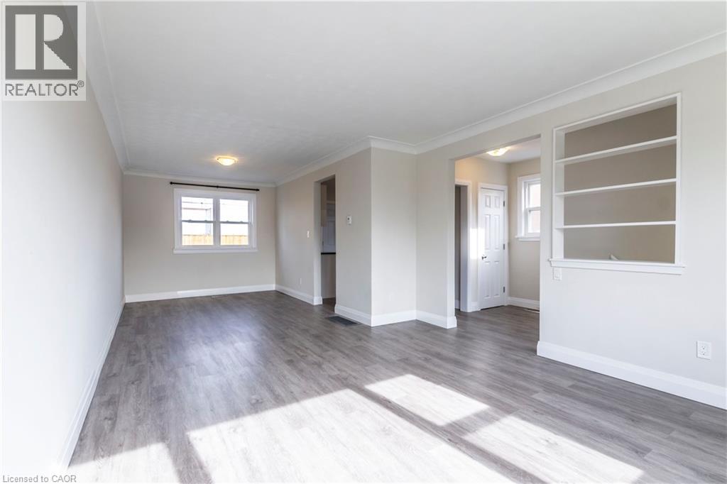 2337 BARCLAY Road, Burlington, Ontario, L7R2B7 — Photo 4