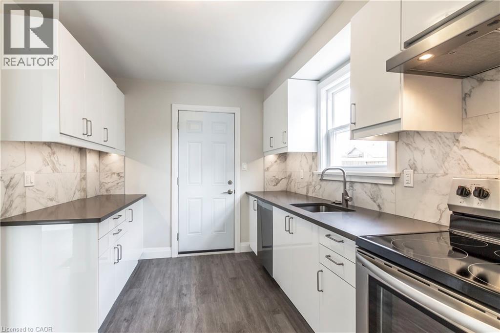 2337 BARCLAY Road, Burlington, Ontario, L7R2B7 — Photo 8