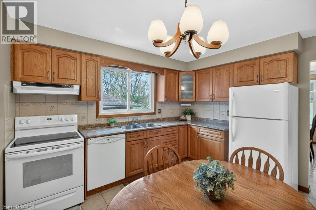 190 DESCHENE Avenue, Hamilton, Ontario, L9A3K2 — Photo 17